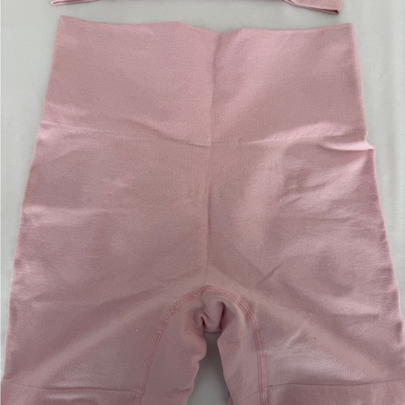 Pink Workout Set - Picture 3 of 4